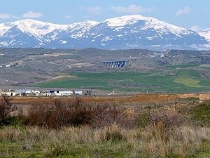 Scenery including the Sierra de Guadarrama in Madrid © John Muddeman